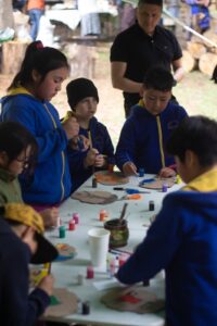 Historias y artes ancestrales mapuche en Centro de Arte Textil Pulofche en San Juan de la Costa Cultura y Contracultura